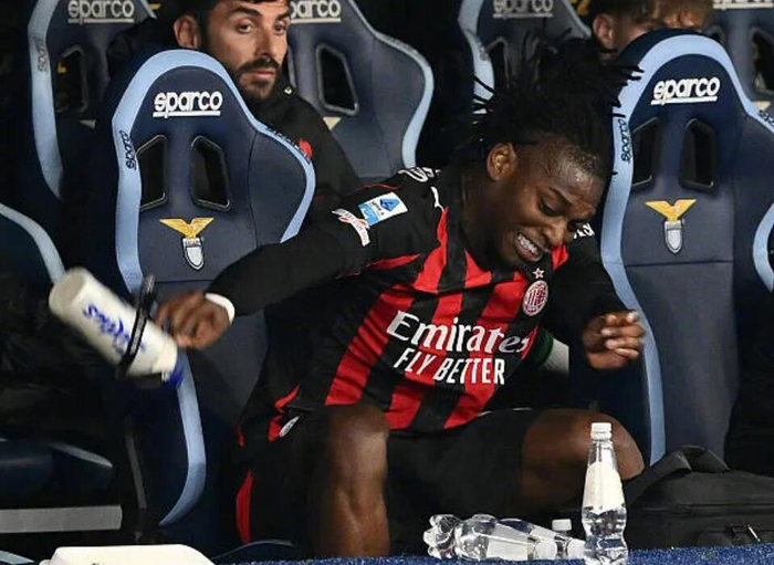 米兰暂停莱奥续约谈判，态度引发俱乐部不满