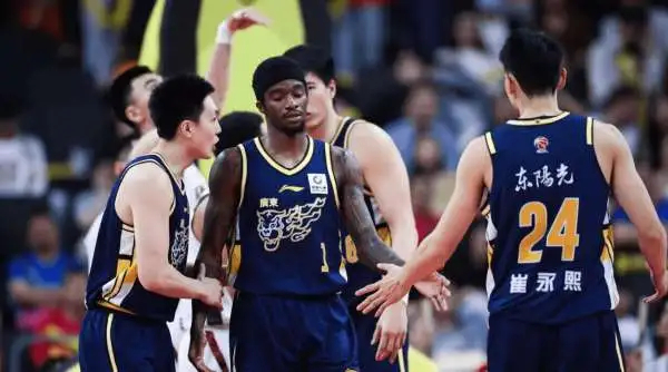 辽宁爆冷掀翻广东，CBA格局悄然生变