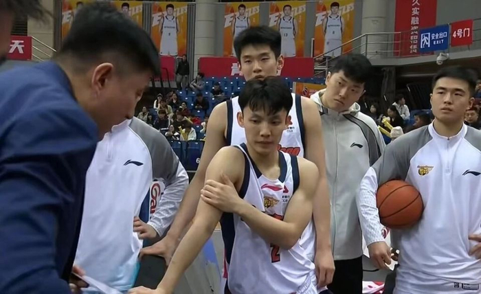 广东男篮绝地反击力克青岛 青岛体能不支难挡逆