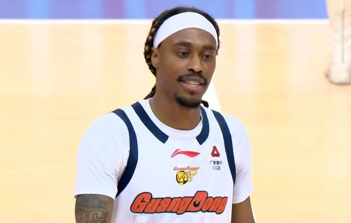 广东男篮绝地反击力克青岛 青岛体能不支难挡逆