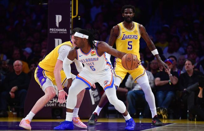 湖人惨败雷霆36分 雷迪克赛后怒斥球员更衣室矛