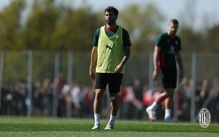 米兰全队集结备战意甲关键战役